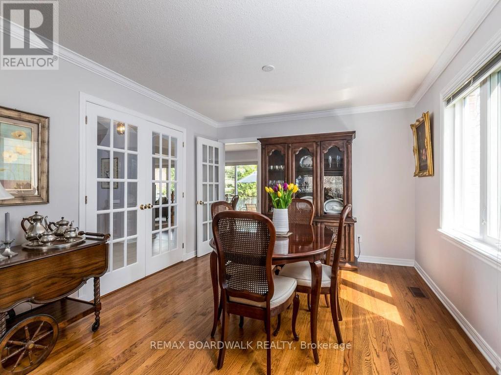 42 SLADE CRESCENT - 8
