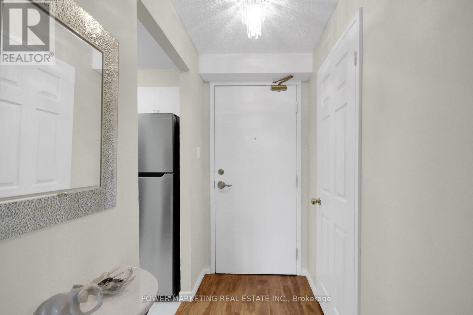 #212 1440 HERON ROAD - 10