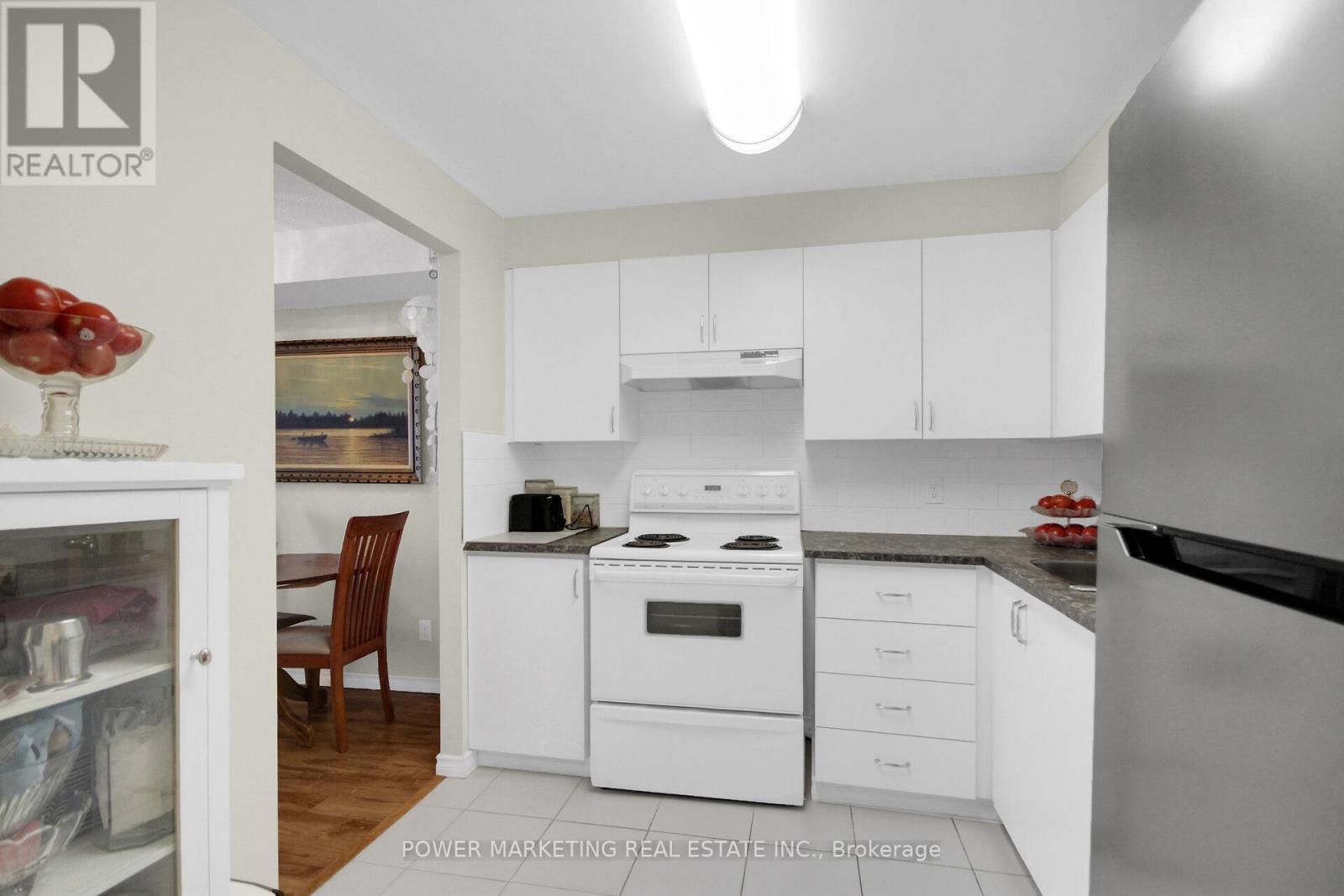 #212 1440 HERON ROAD - 15