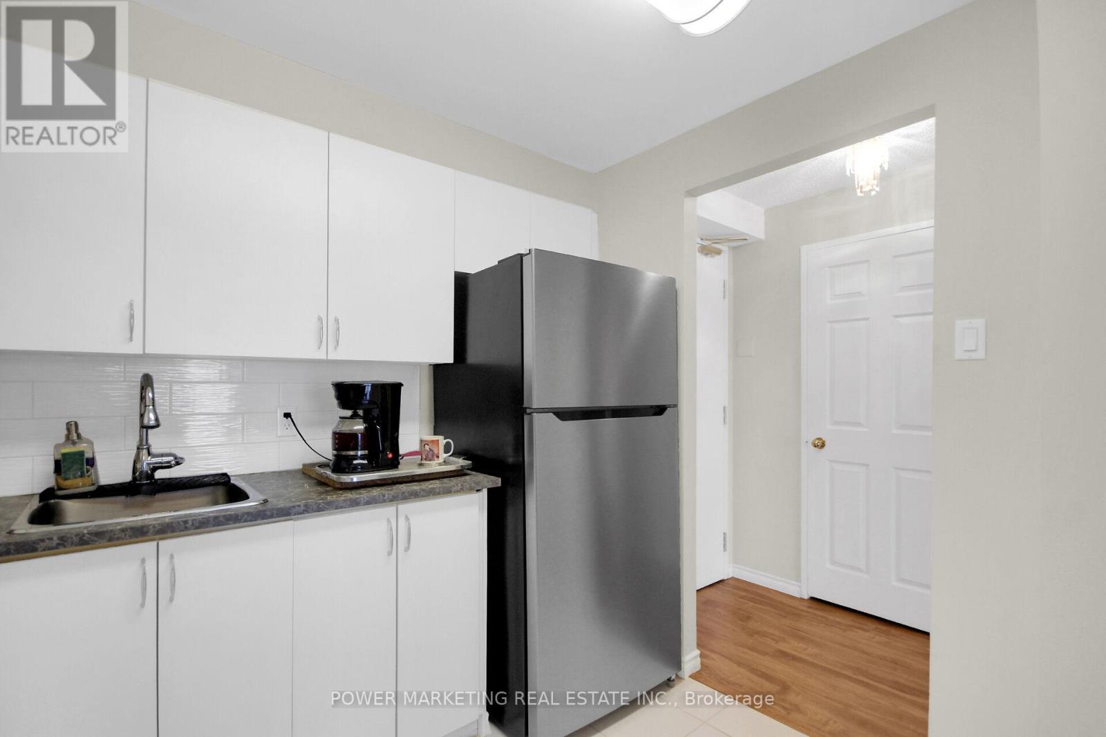 #212 1440 HERON ROAD - 17