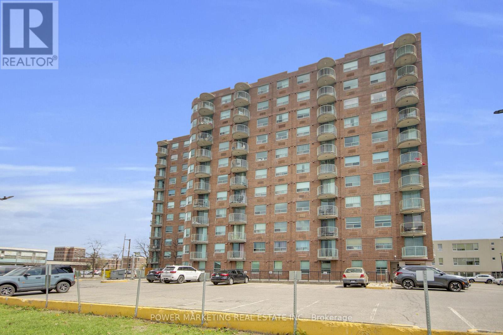 #212 1440 HERON ROAD - 3