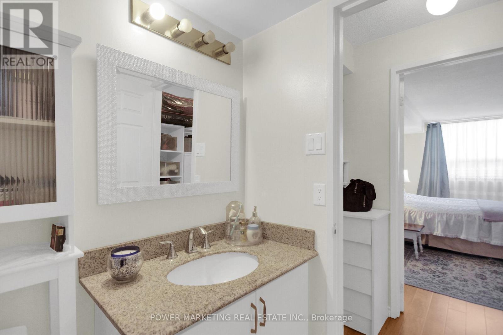 #212 1440 HERON ROAD - 31