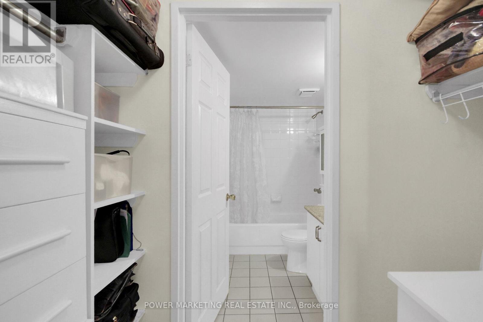 #212 1440 HERON ROAD - 32