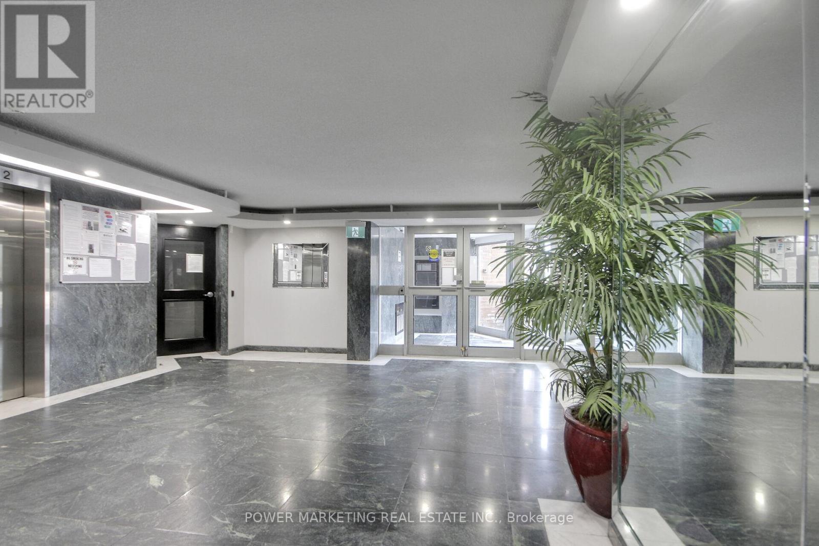 #212 1440 HERON ROAD - 7