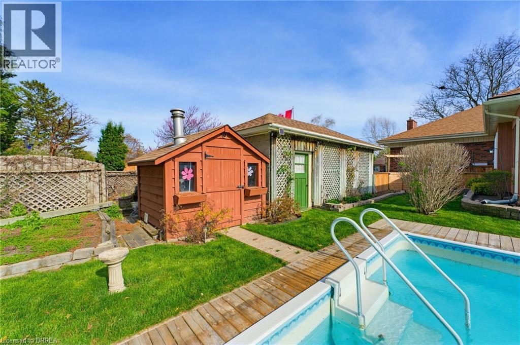 90 HENDERSON Avenue - 39