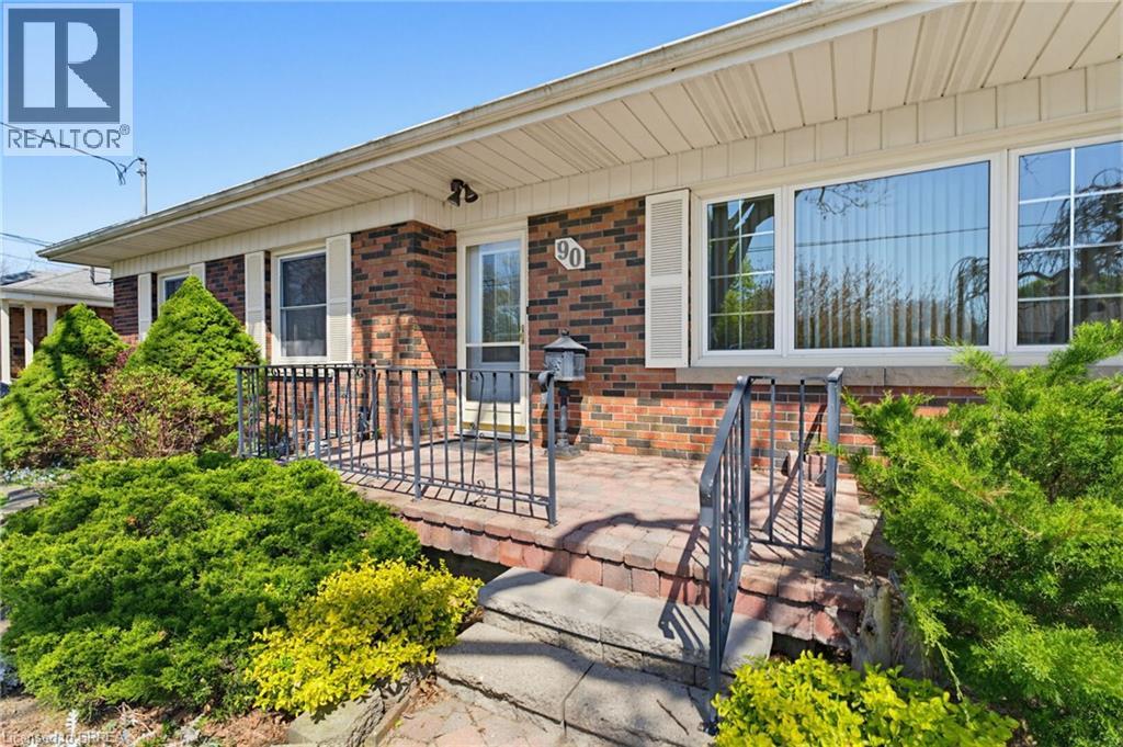 90 HENDERSON Avenue - 4