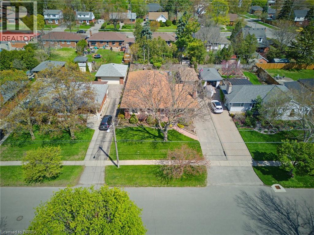 90 HENDERSON Avenue - 5
