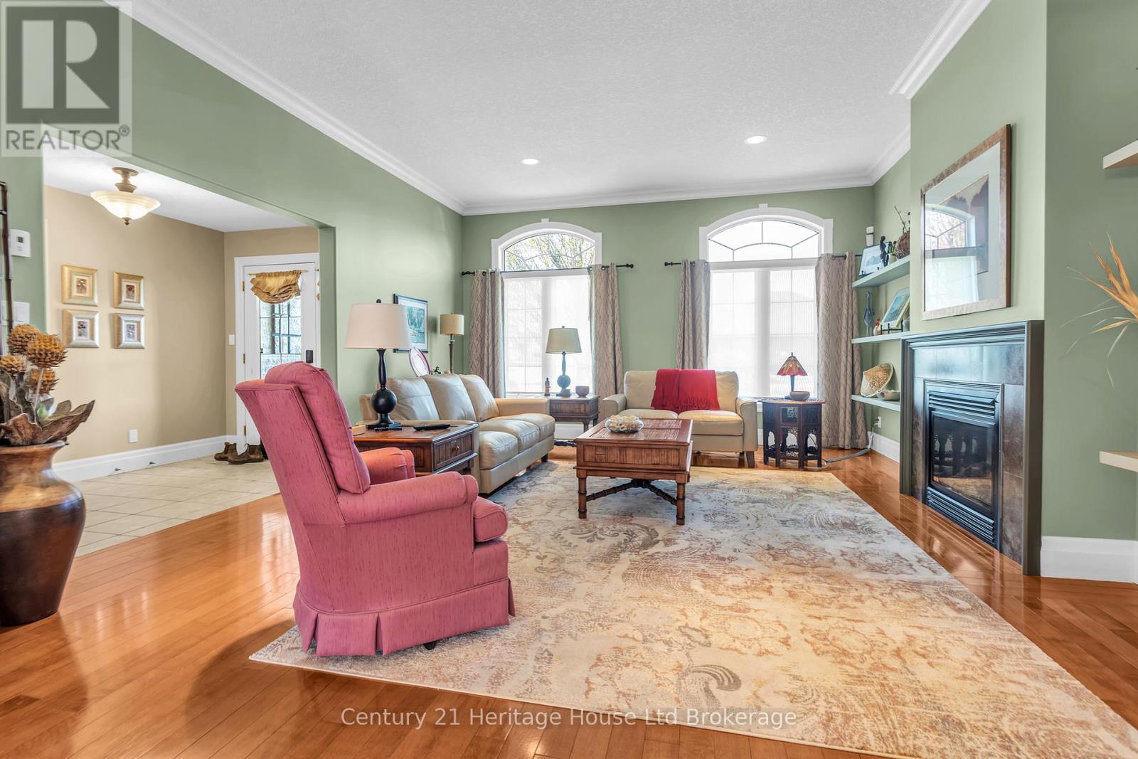 7 LYNDALE ROAD - 12