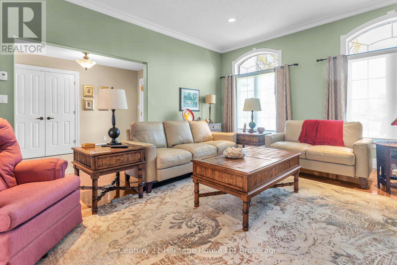 7 LYNDALE ROAD - 13