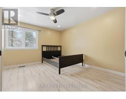 Kitchen - 60 Main Street E, Mapleton, ON N0G1P0 Photo 15