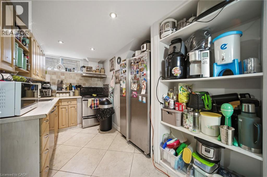 1403 SELKIRK Avenue - 19