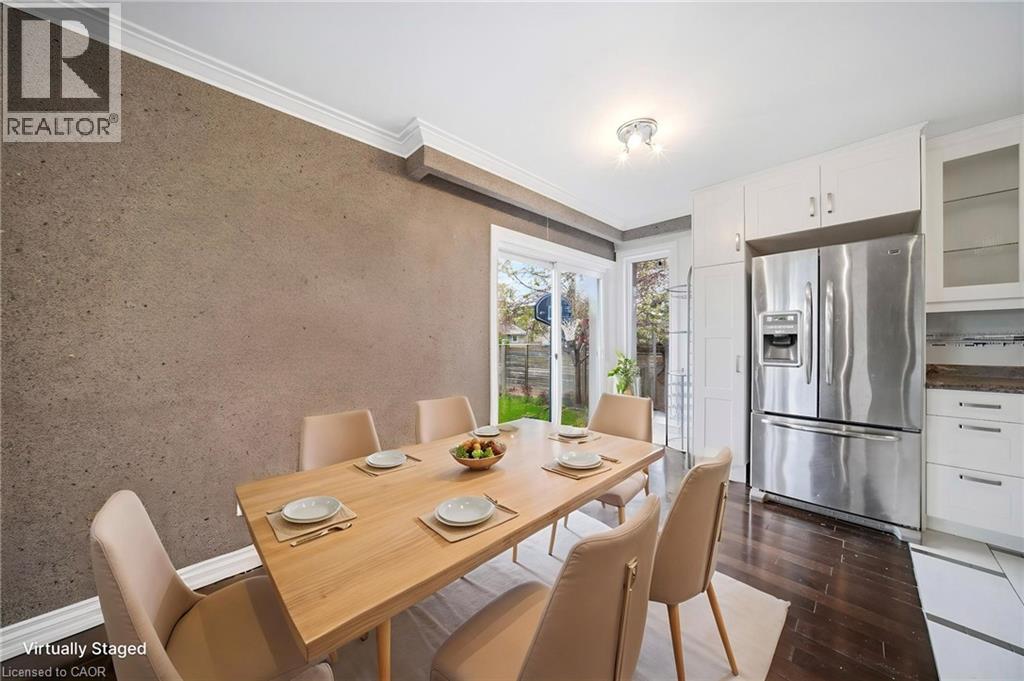 1403 SELKIRK Avenue, Oakville, Ontario, L6L2V5 — Photo 6