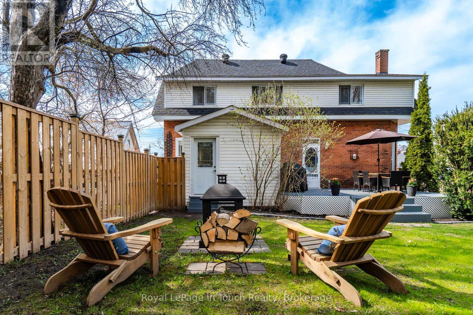 615 BAY STREET - 27