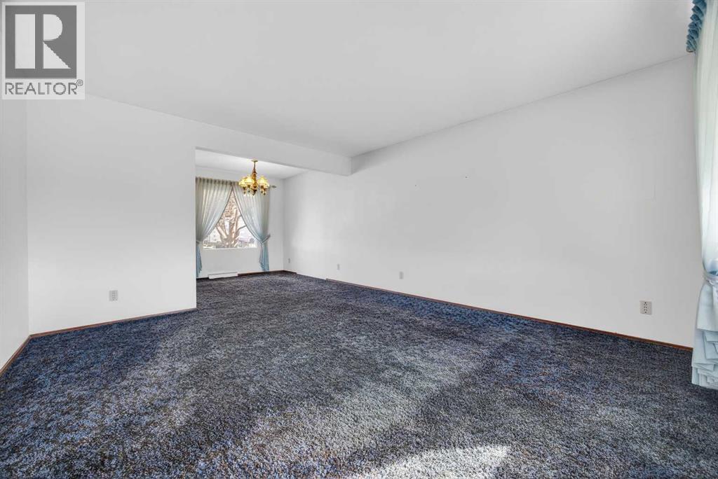 1124 31 Avenue NW - 8