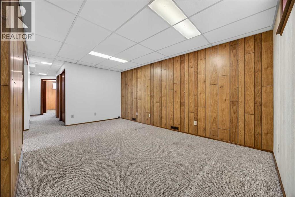 1124 31 Avenue NW - 30