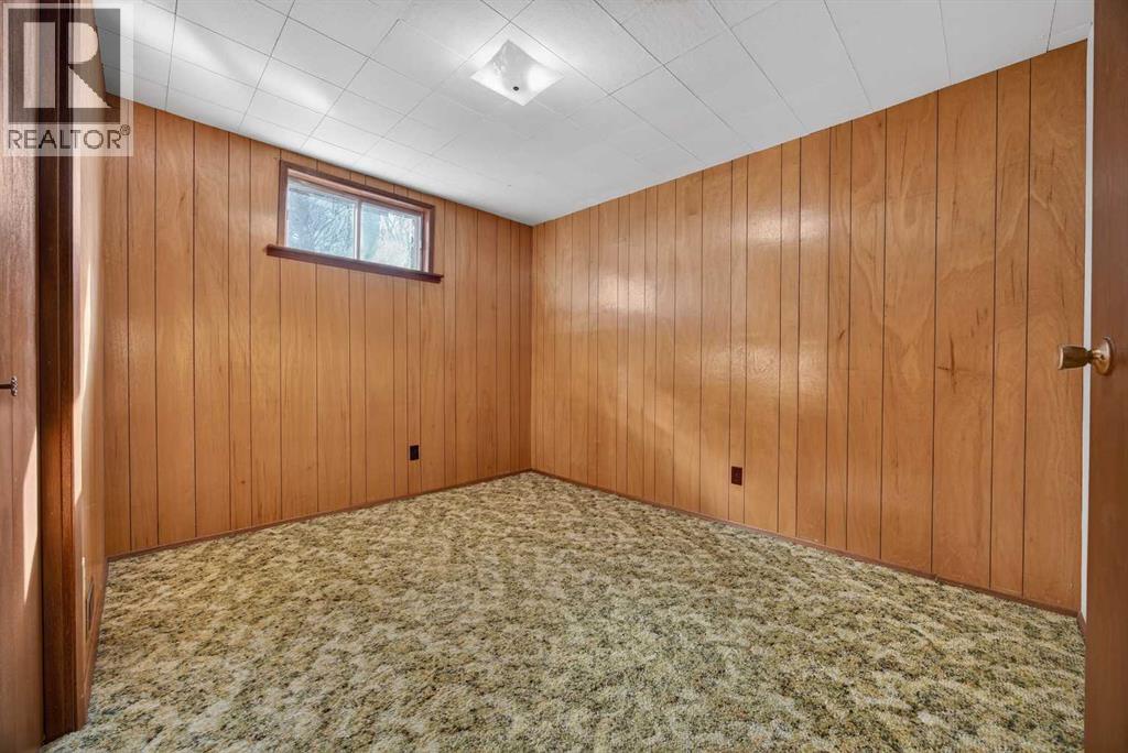 1124 31 Avenue NW - 34