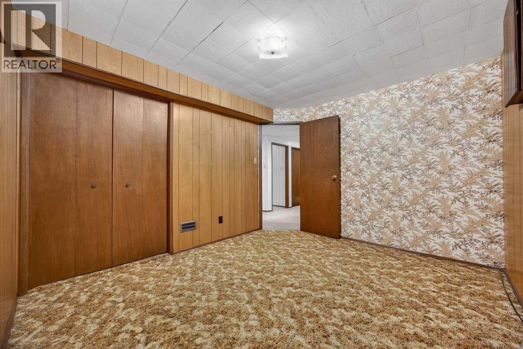 1124 31 Avenue NW - 39
