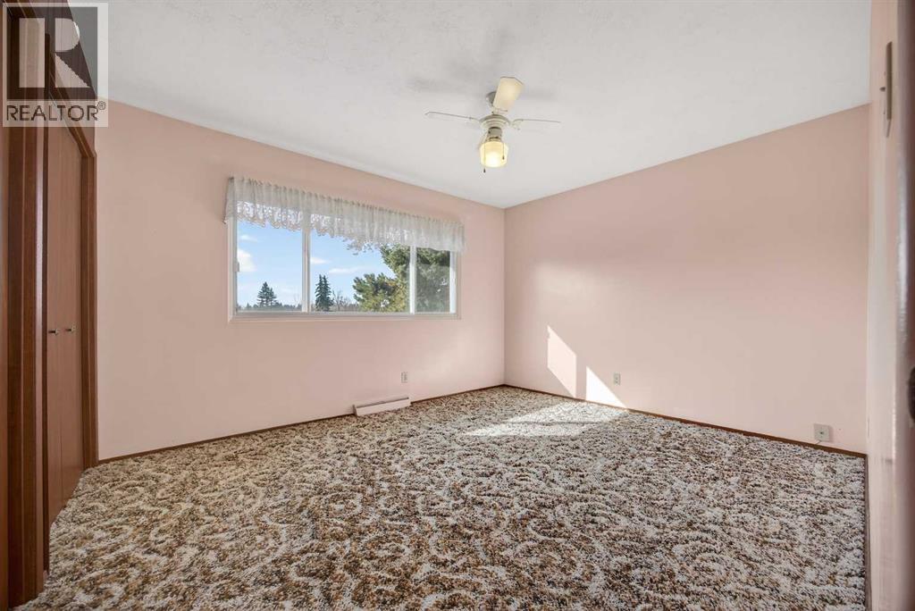 1124 31 Avenue NW - 22