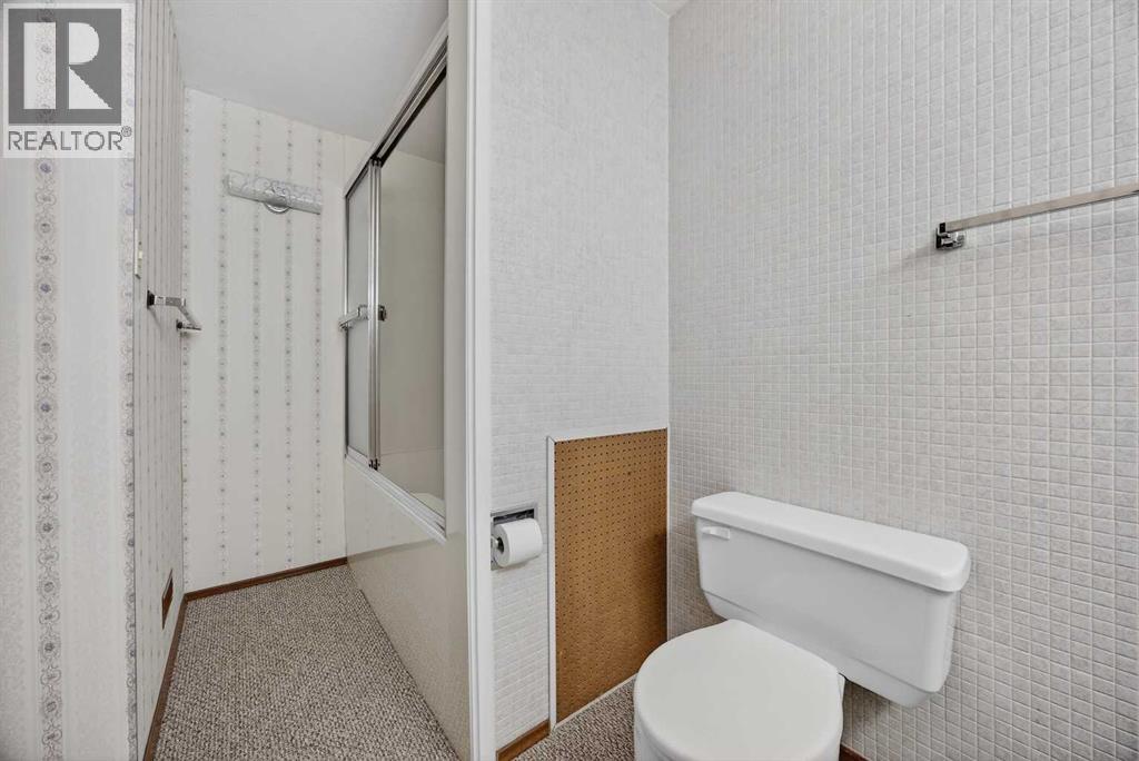 1124 31 Avenue NW - 37