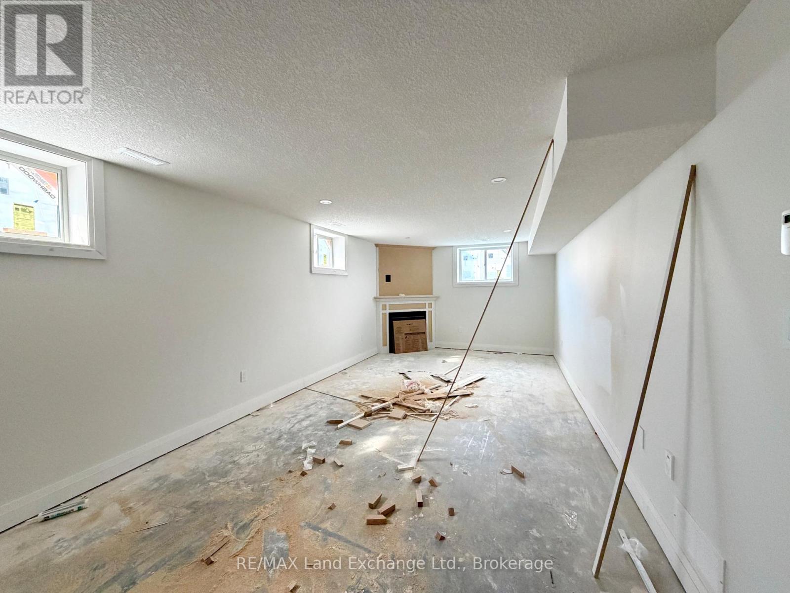 443 IVINGS DRIVE - 6