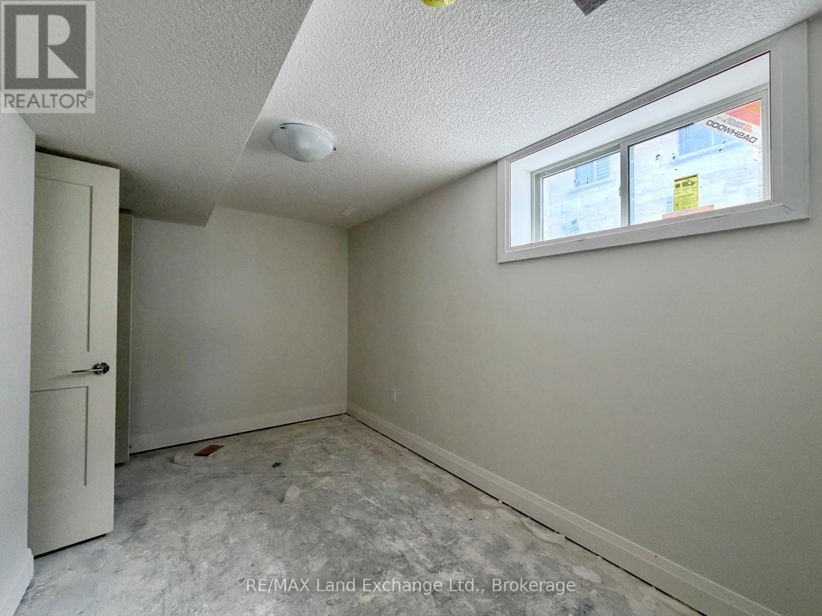443 IVINGS DRIVE - 7