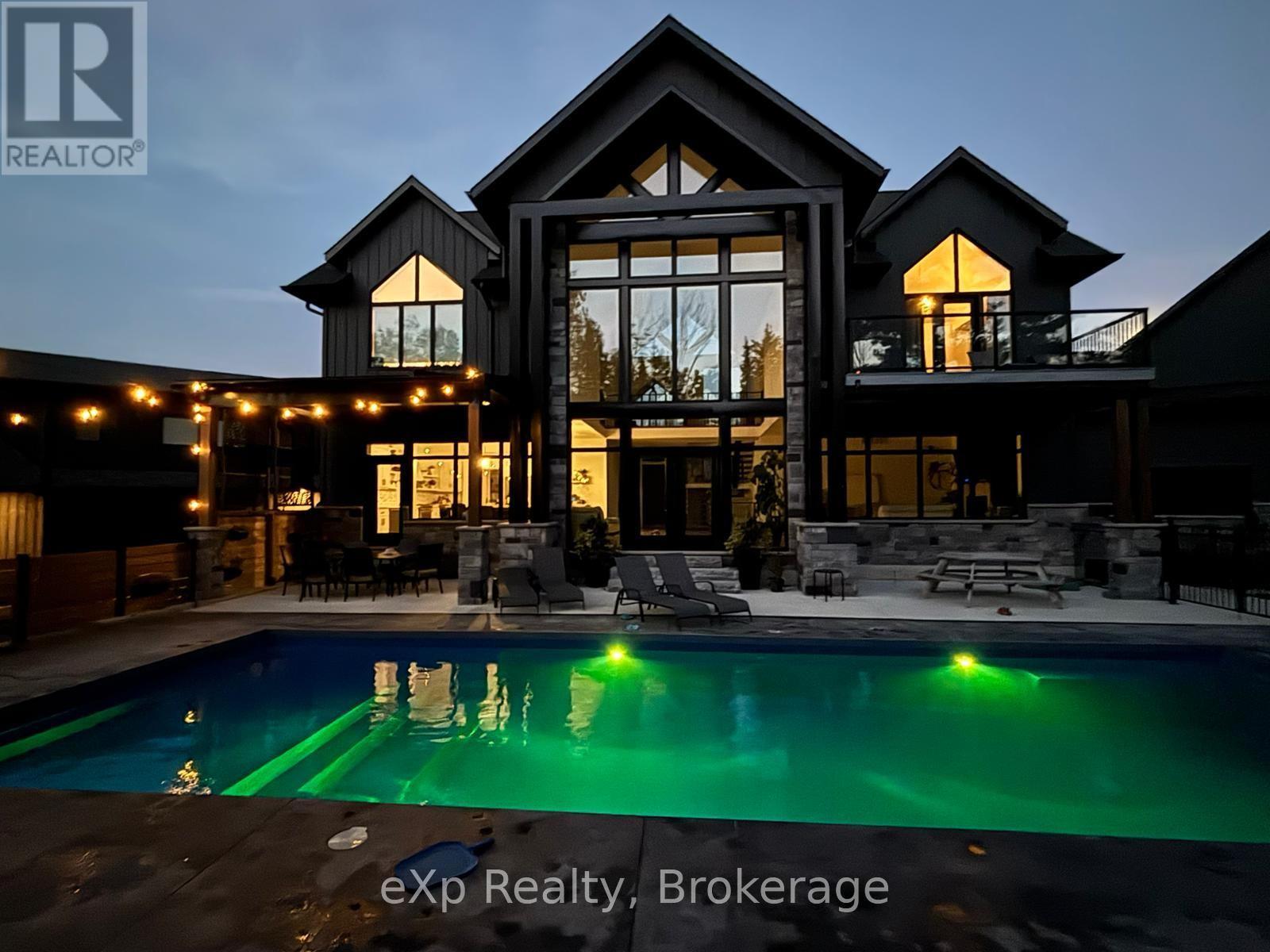 36 LAKESIDE WOODS CRESCENT - 27