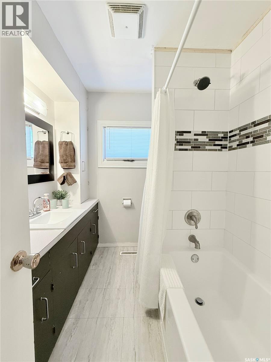 219 Thomson STREET - 21