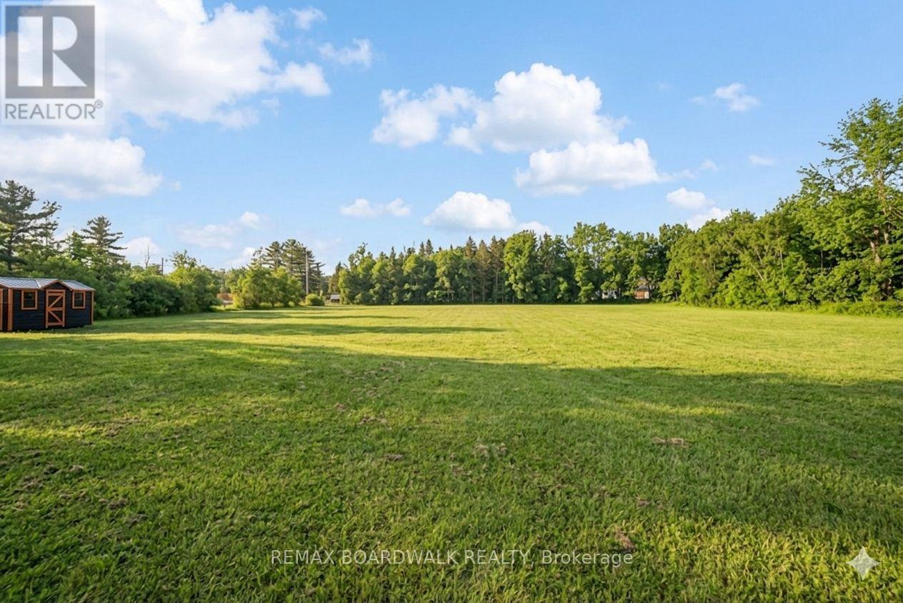 1500 DU GOLF ROAD - 28