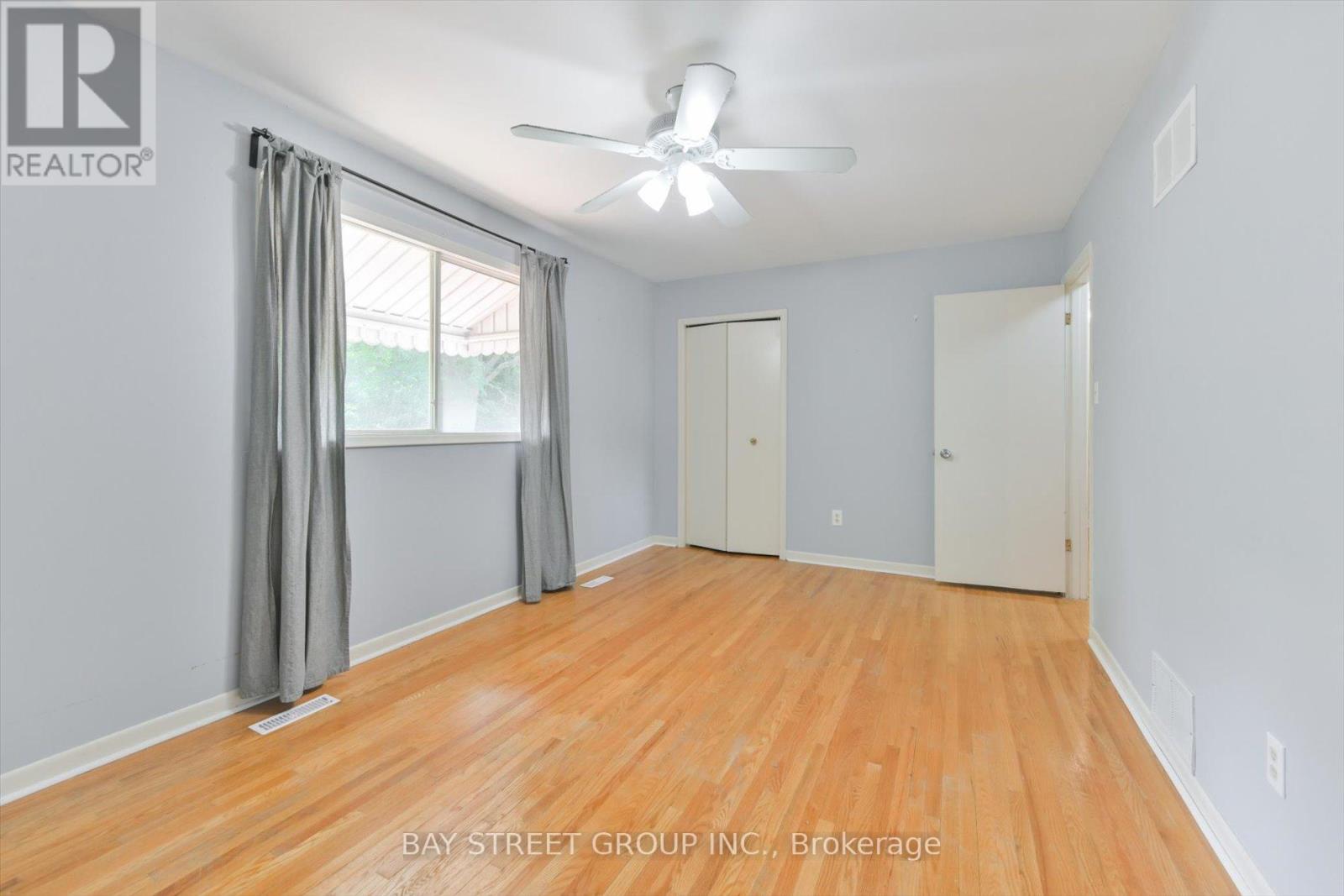 33 KILCHURN CASTLE DRIVE - 32