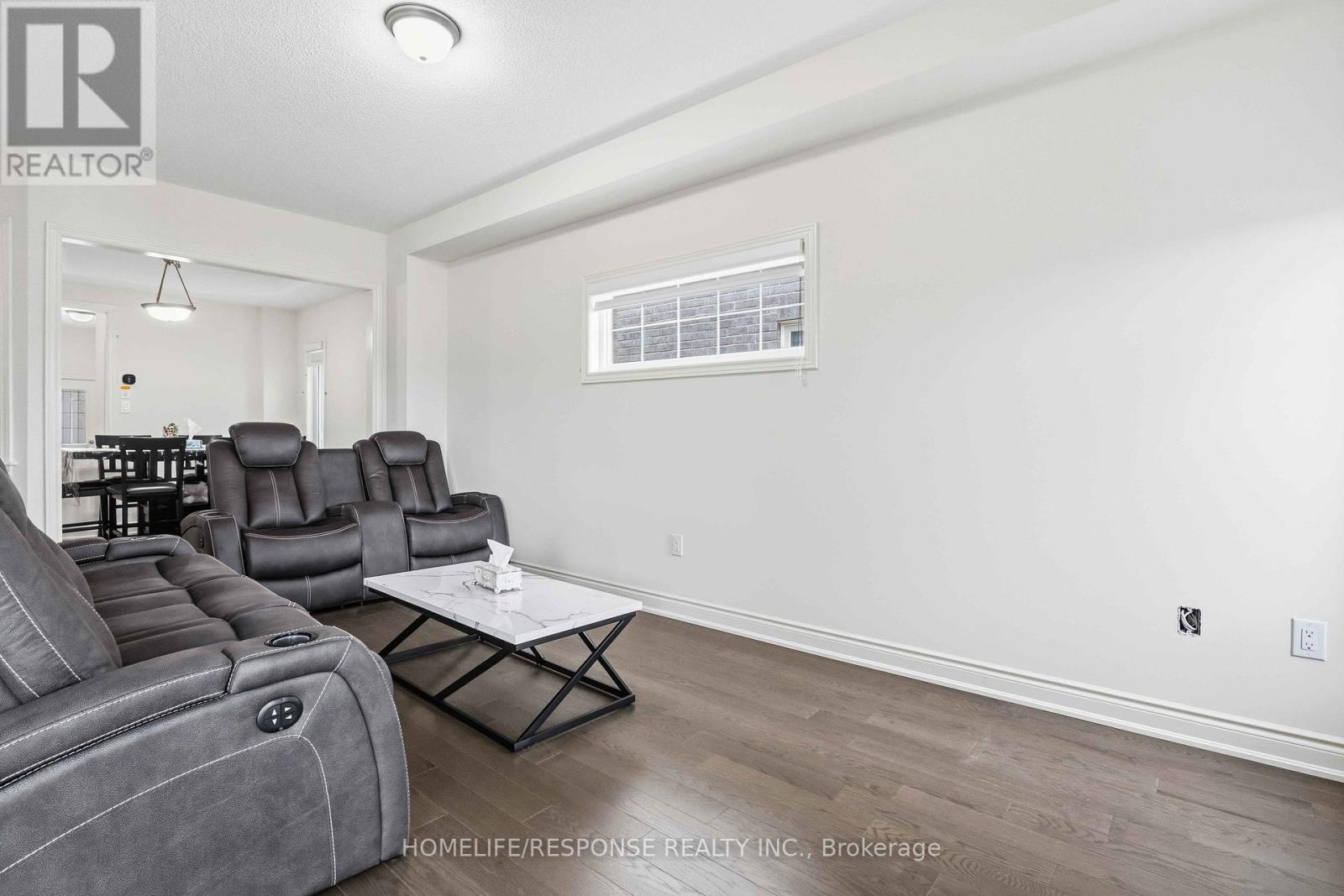 44 DENNY STREET - 11