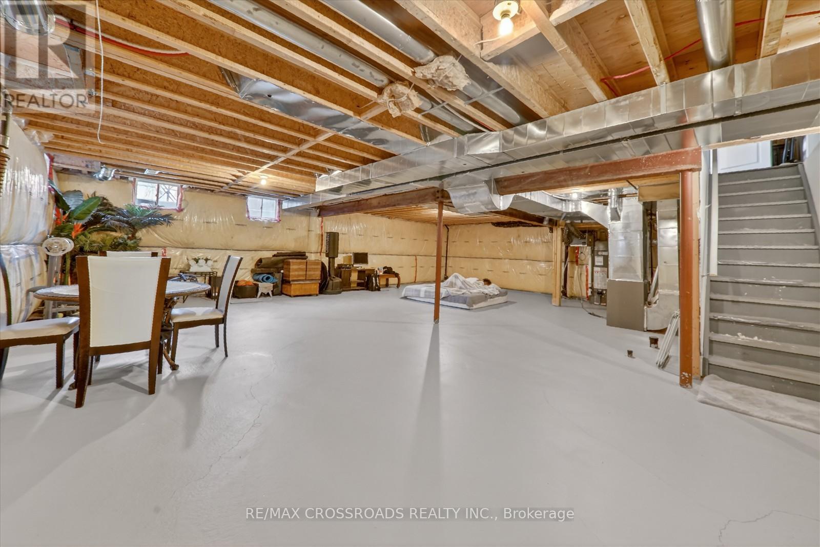98 BRITANNIA AVENUE E - 39