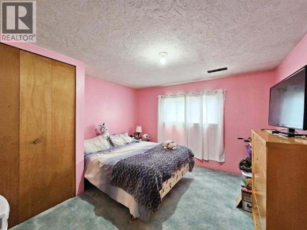 436 VAUGHAN STREET - 12