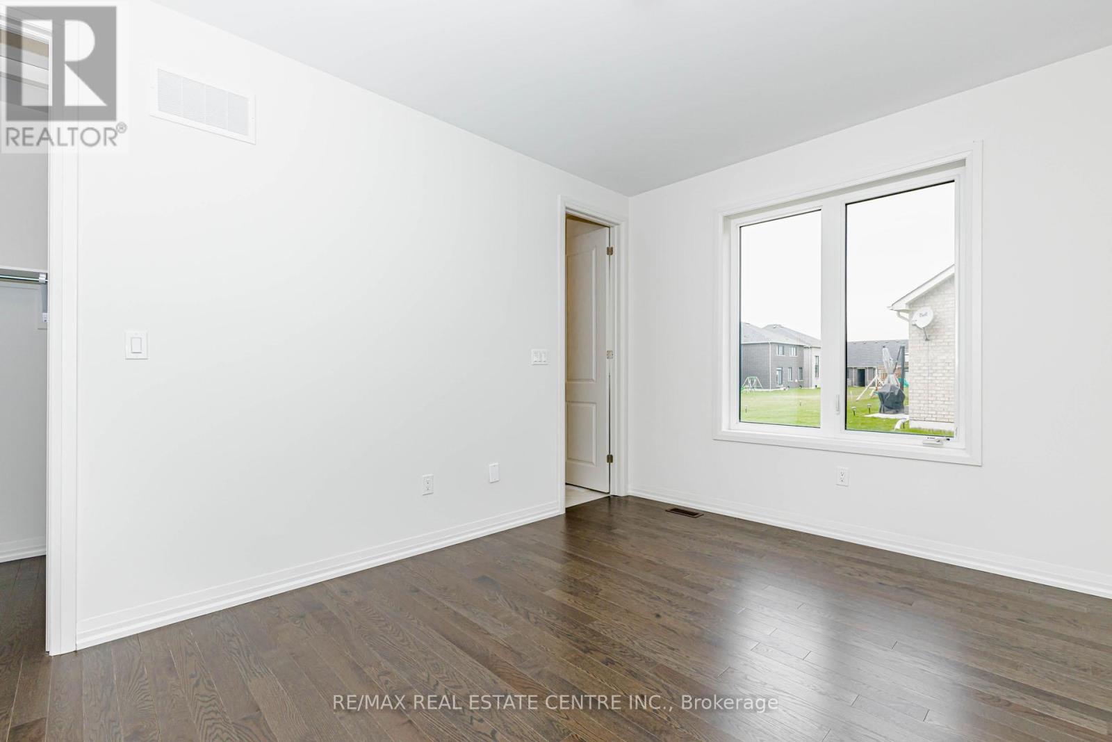 9 MAYAPPLE STREET - 12