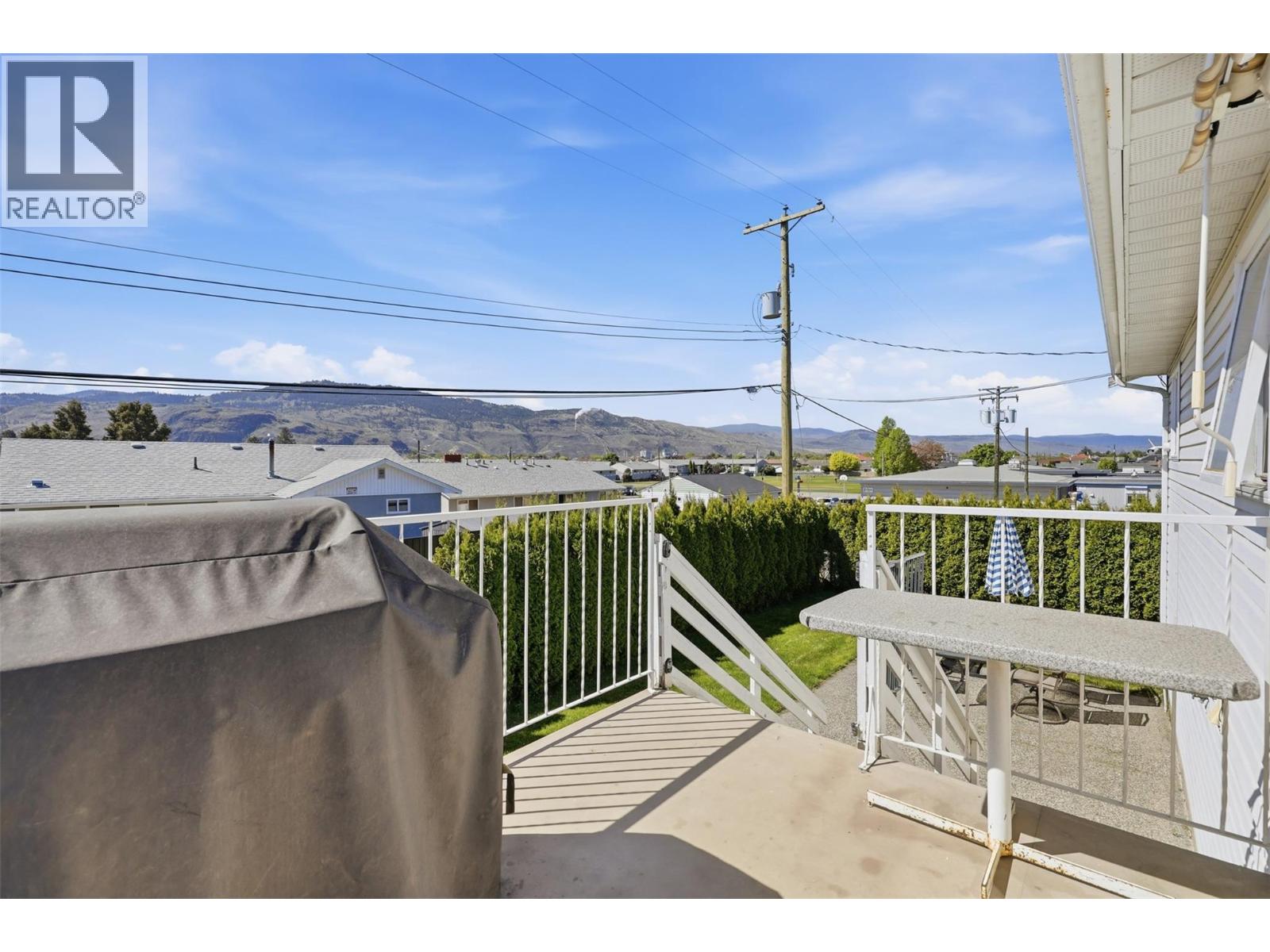 1335 LETHBRIDGE Avenue - 12