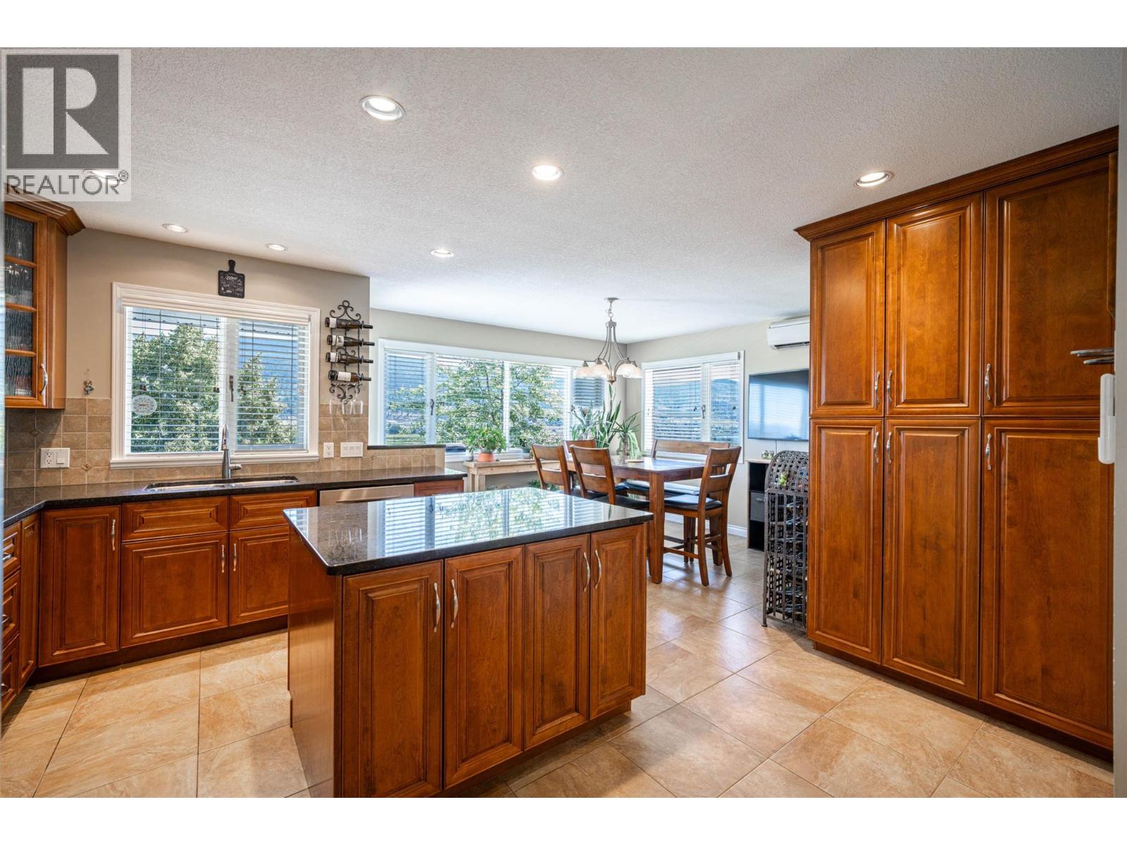 160 Overlook Place, Vernon
