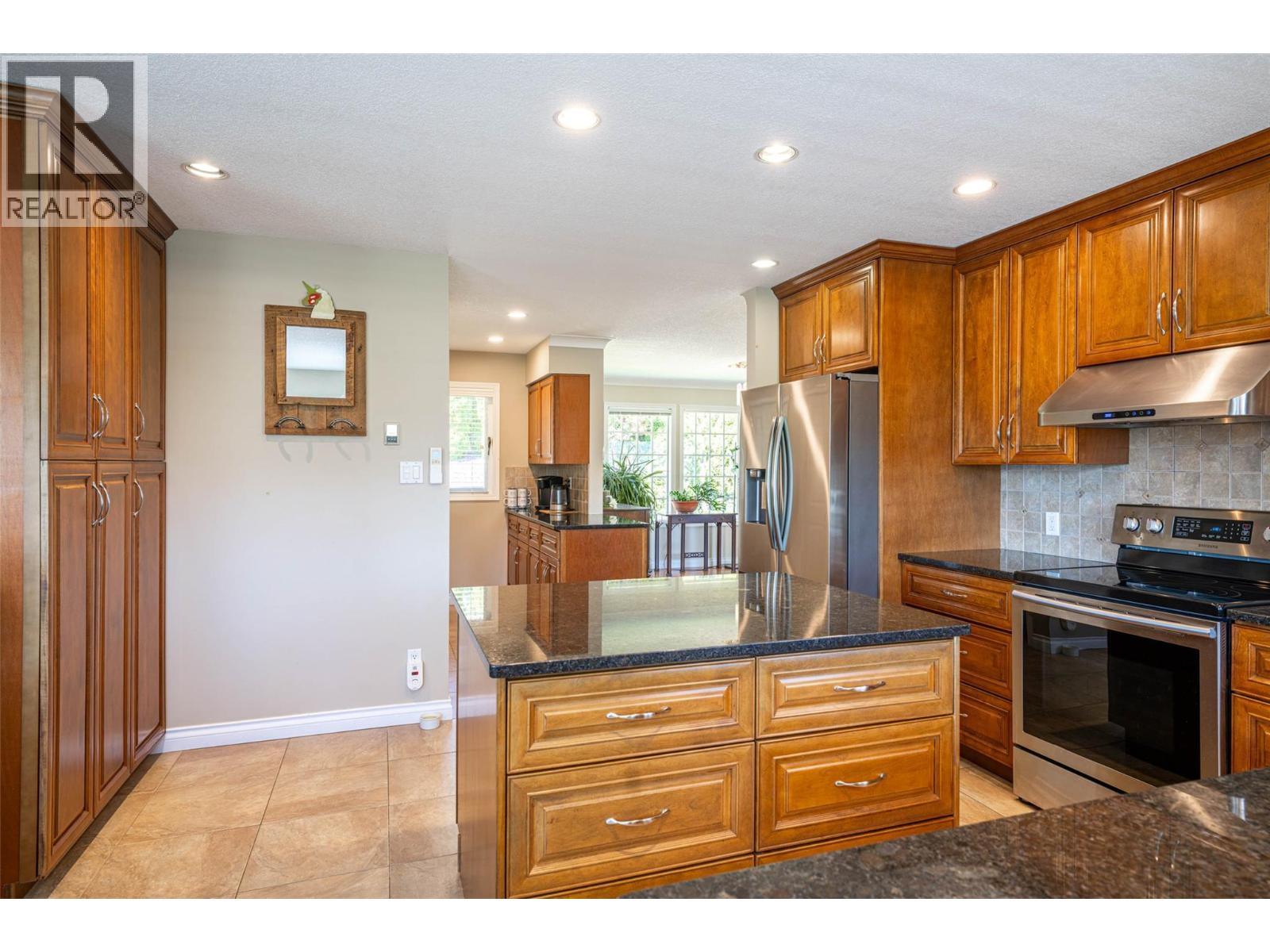 160 Overlook Place, Vernon
