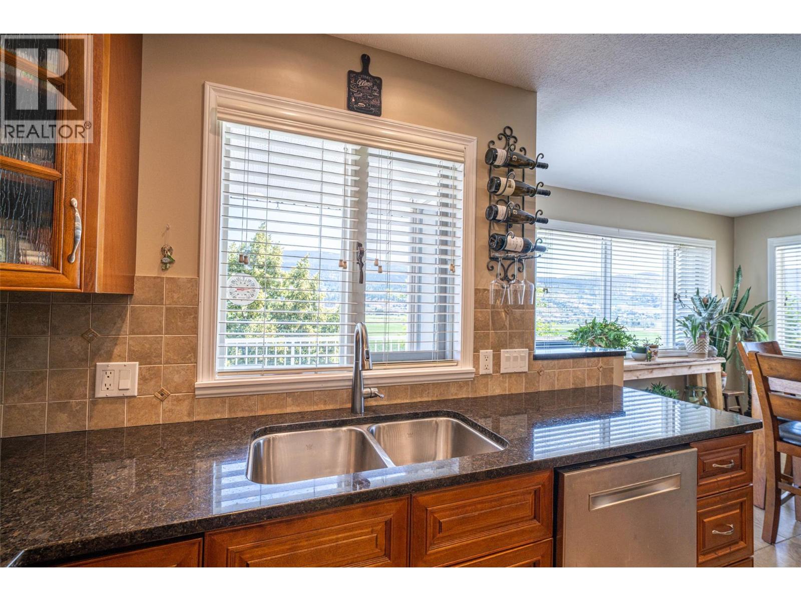 160 Overlook Place - 26