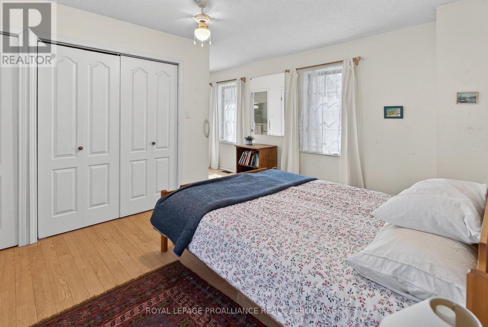 1 POND STREET - 25