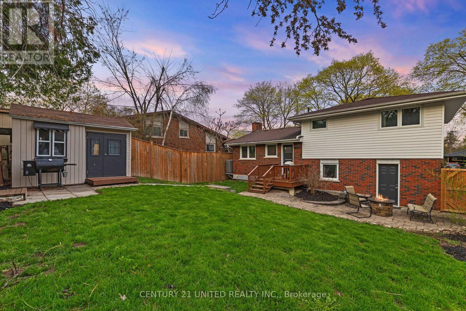 1227 CARTIER BOULEVARD - 28