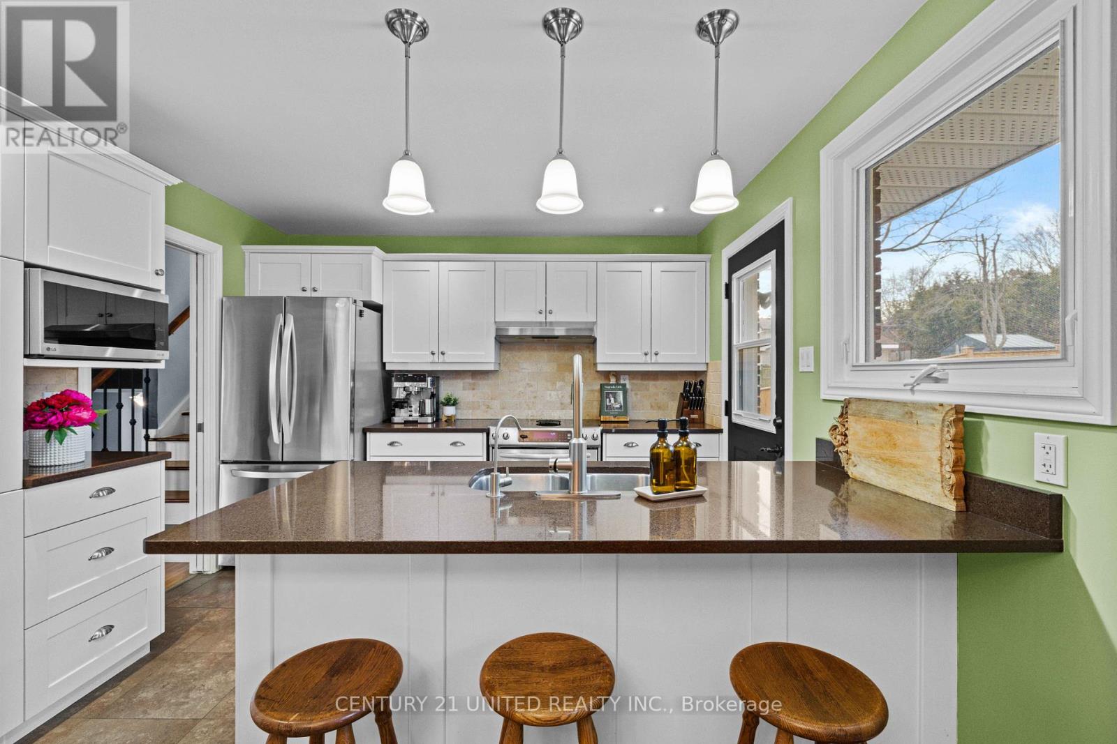 1227 CARTIER BOULEVARD - 9