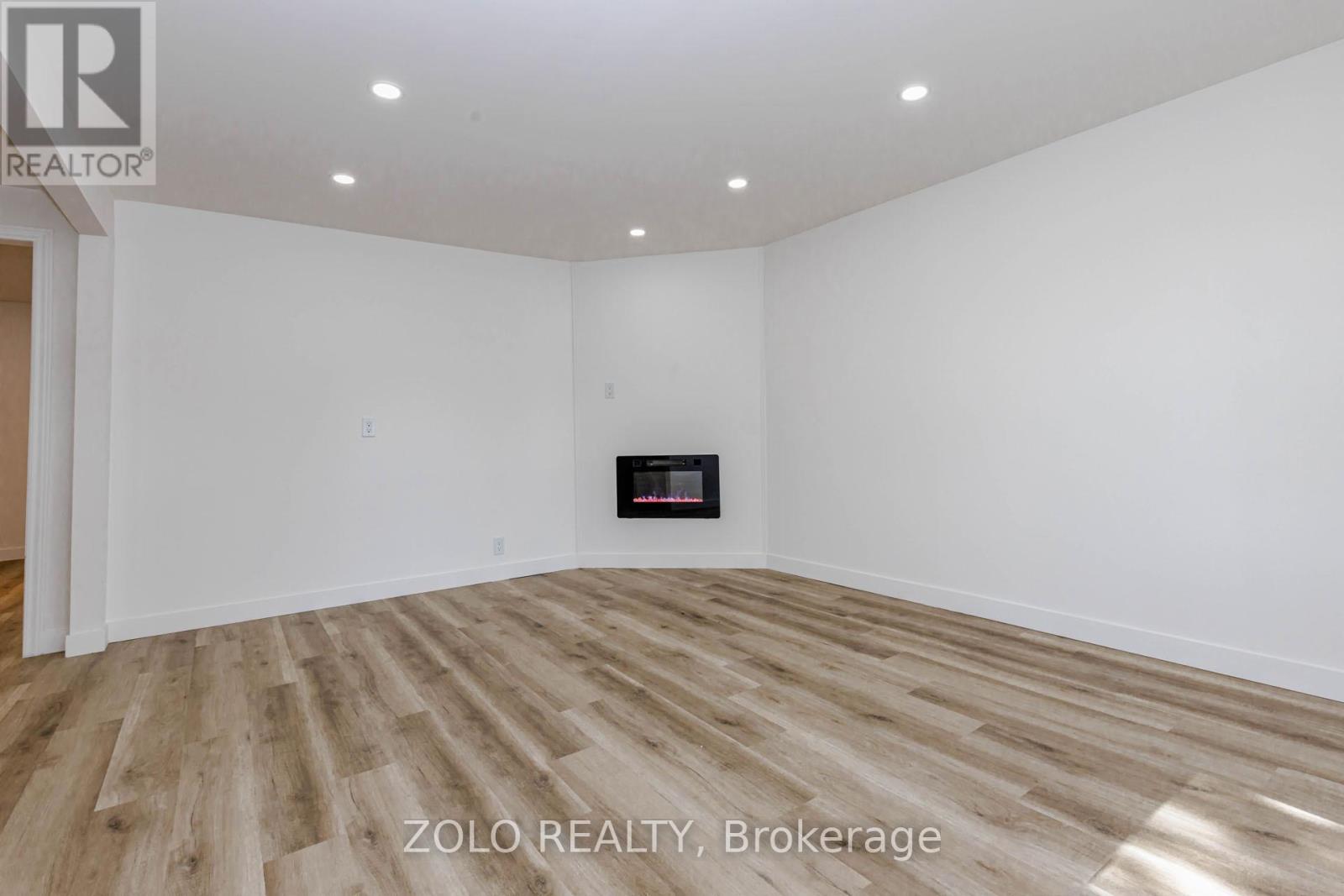 283 IVON AVENUE W - 15