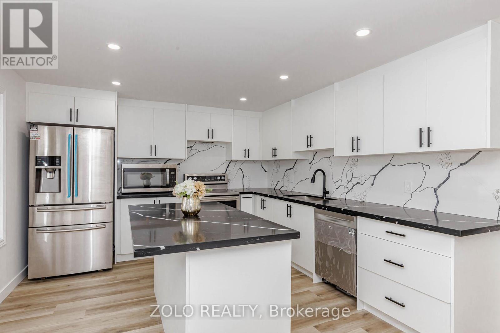 283 IVON AVENUE W - 23
