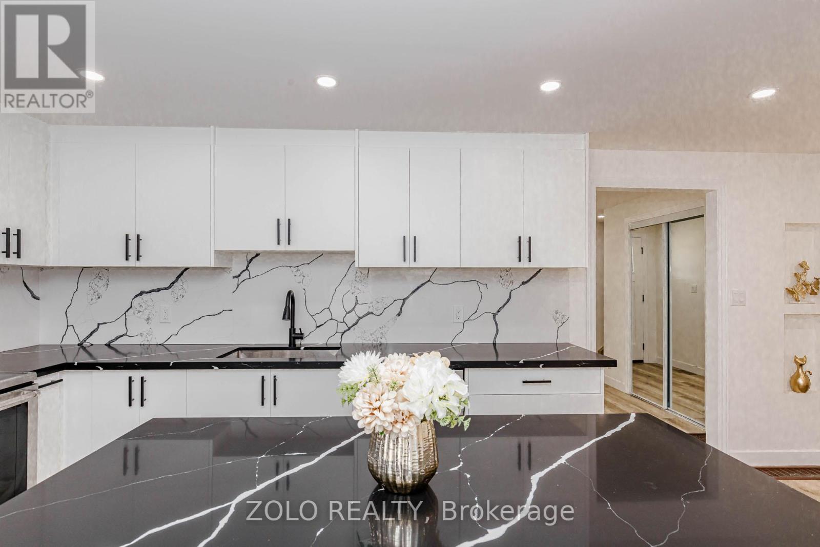 283 IVON AVENUE W - 29