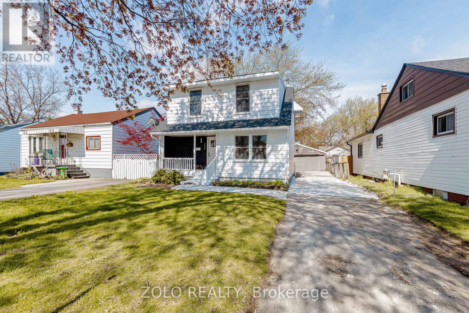 283 IVON AVENUE W - 3