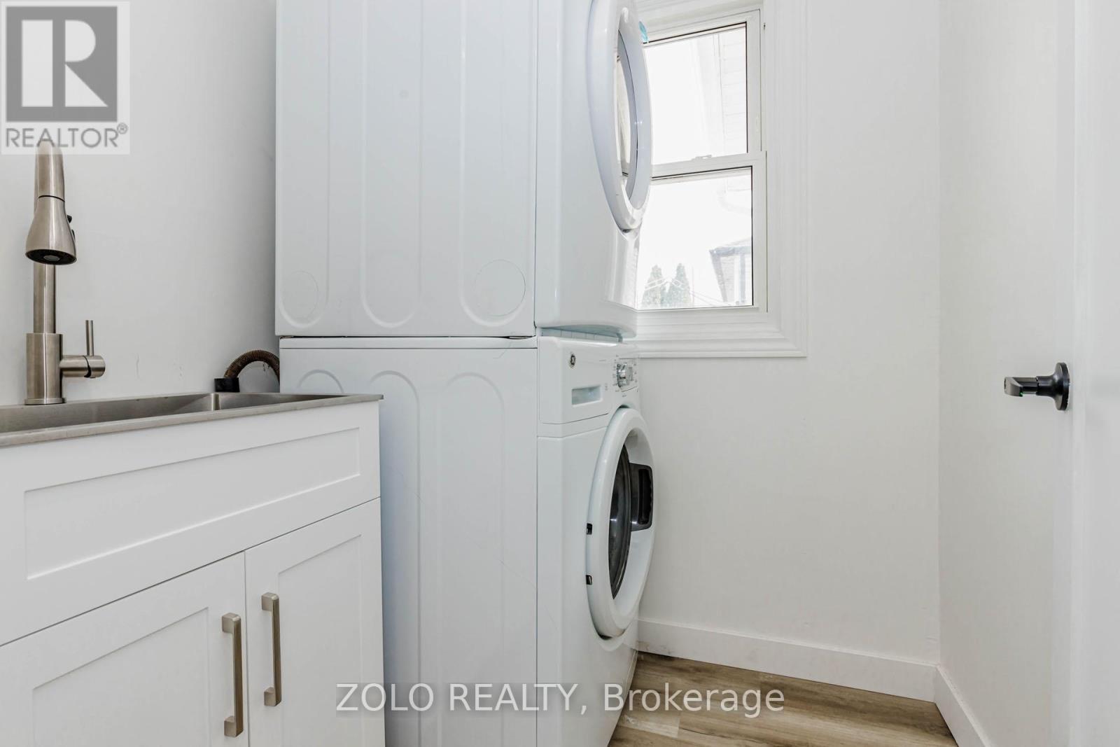 283 IVON AVENUE W - 33