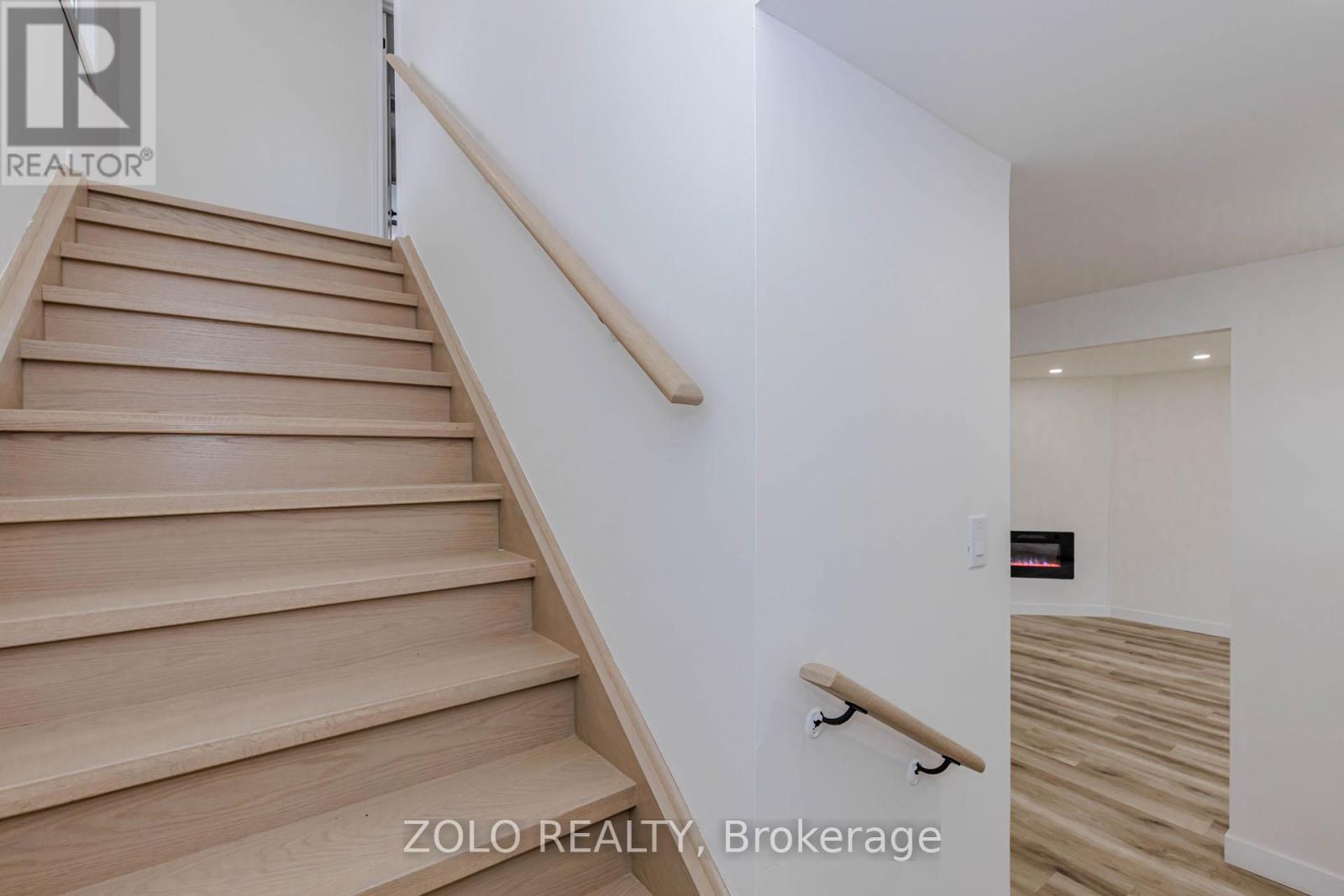 283 IVON AVENUE W - 34
