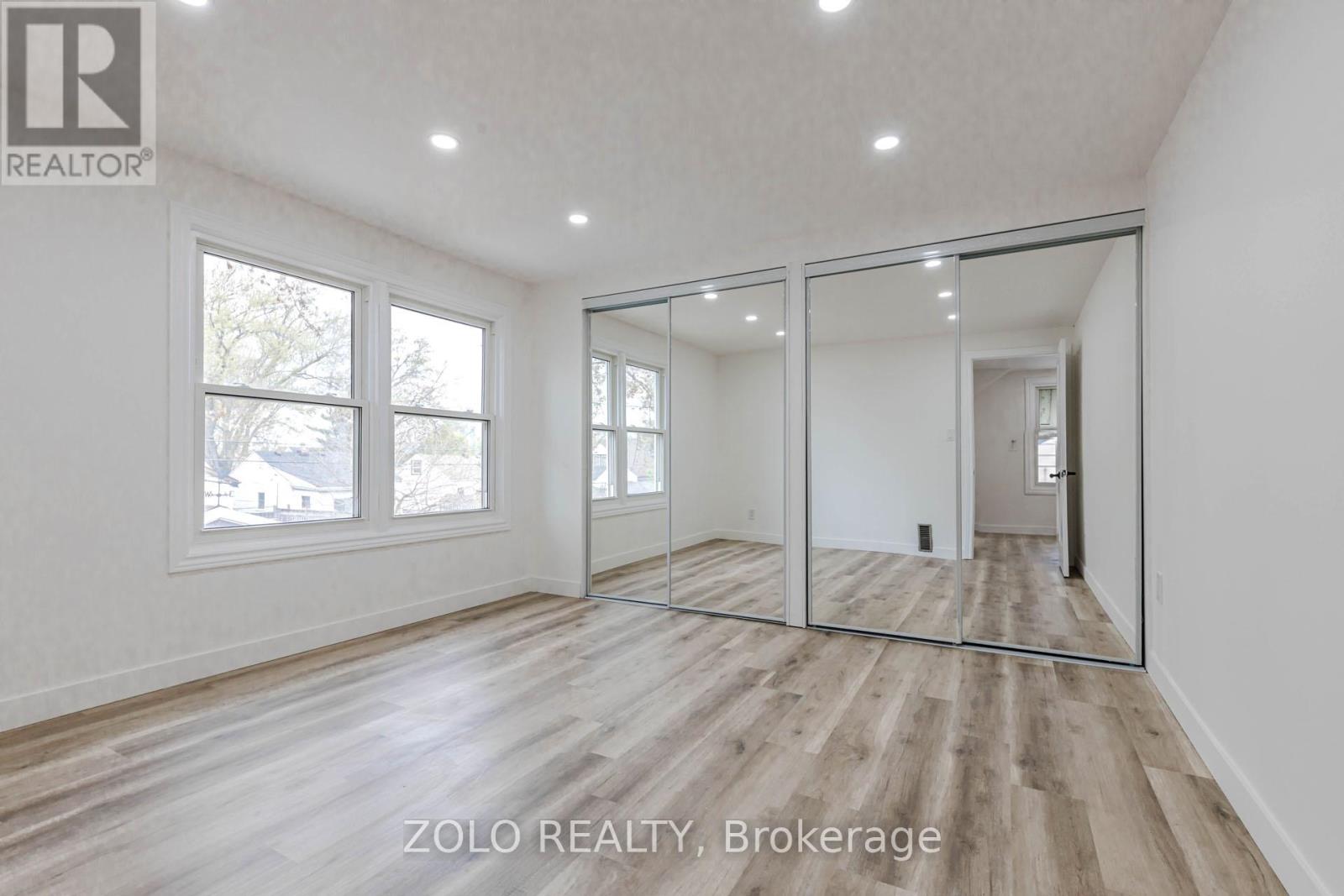 283 IVON AVENUE W - 37