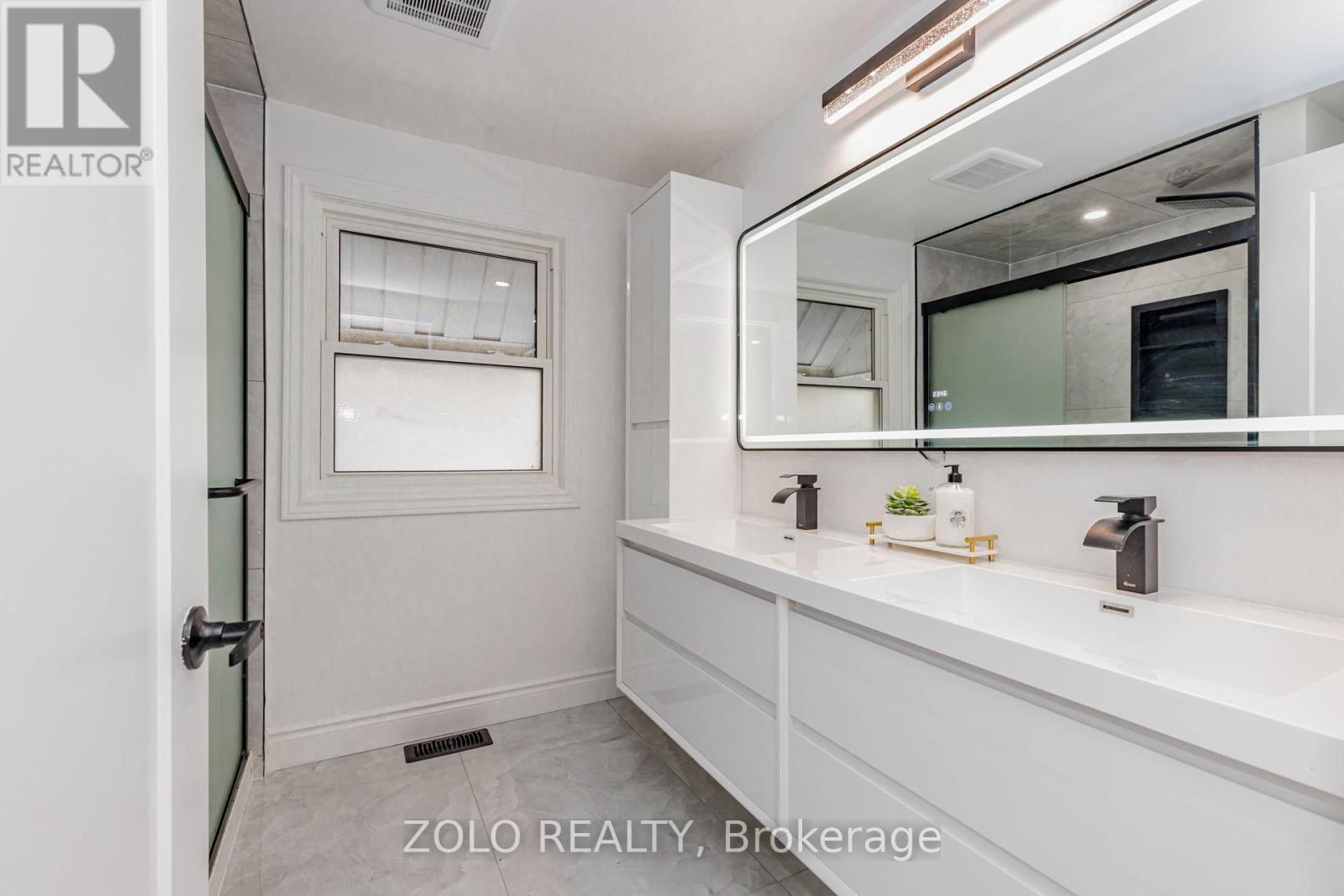 283 IVON AVENUE W - 42