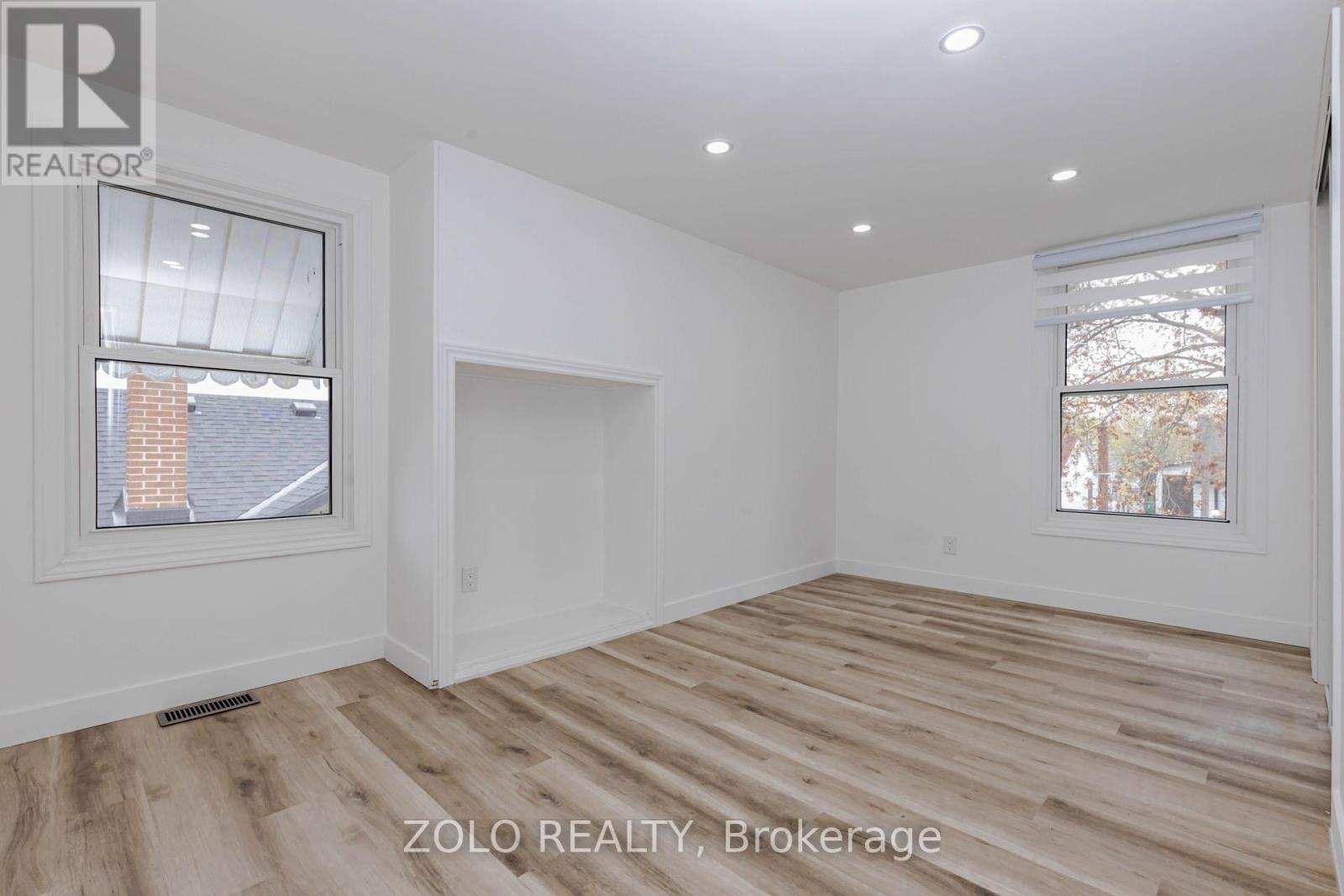 283 IVON AVENUE W - 46