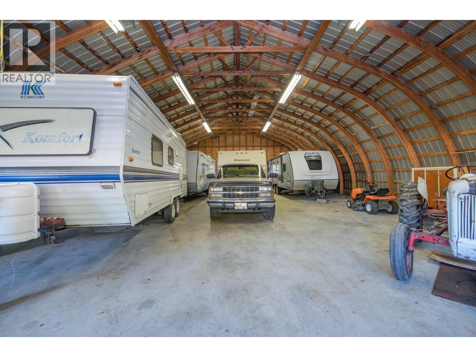 2471 6 Highway - 11